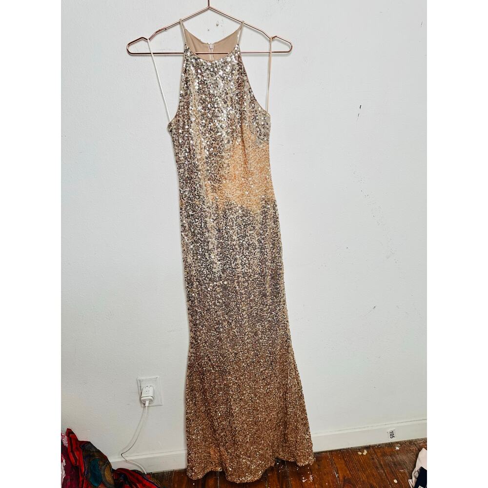 BADGLEY MISCHKA Gold High Neckline Sleeveless Sequin FLAWED Maxi Dress sz 2
